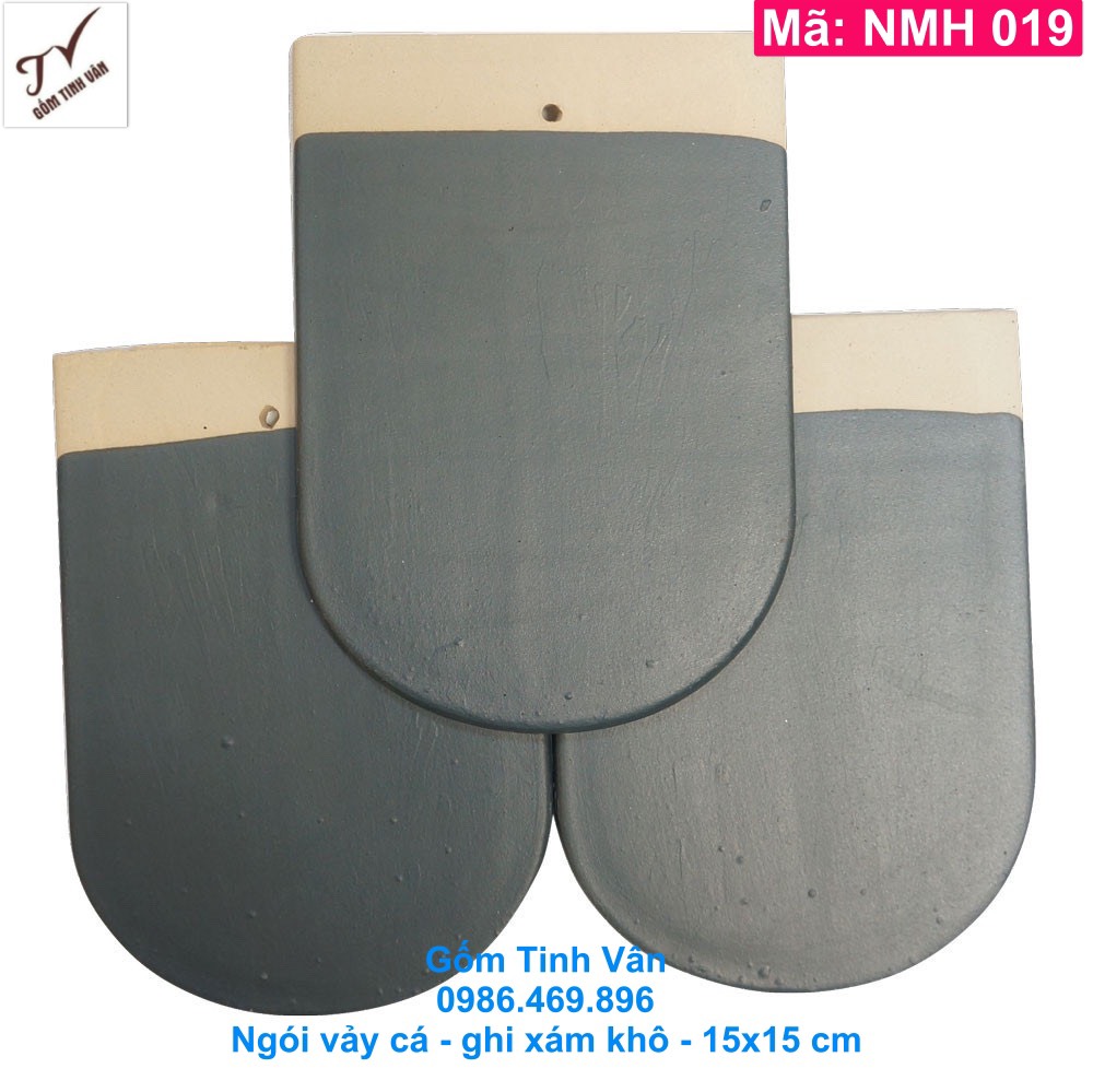 Ngói vảy cá, mã NMH019, men ghi xám khô, 15x15 cm, lợp mái nhà, cổng, đình chùa, gốm xây dựng, bát tràng, tinh vân