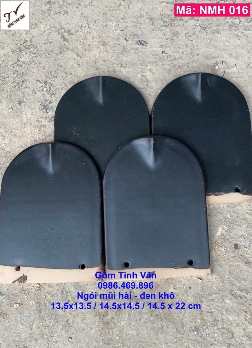 Ngói mũi hài, mã NMH016, men đen khô, lợp mái nhà, cổng, đình chùa, gốm xây dựng, bát tràng, tinh vân